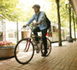 le vélo à travers la ville
