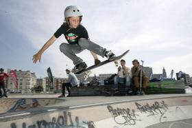 skateboard skateboard