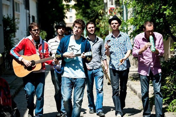 Stoned Popes, les fous chantants de la pop