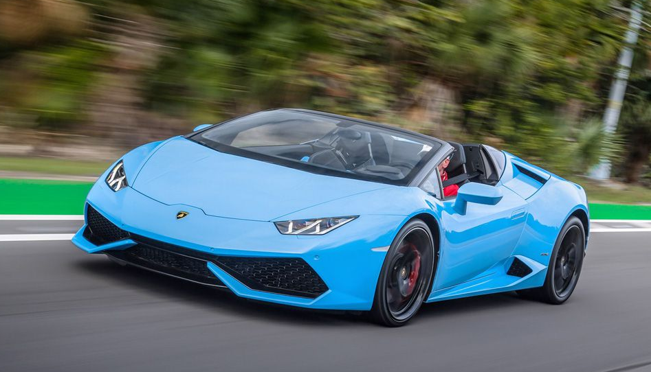 conduire une belle voiture, un luxe accessible grâce à la location