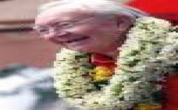 Polynésie Française : Gaston Flosse élu président