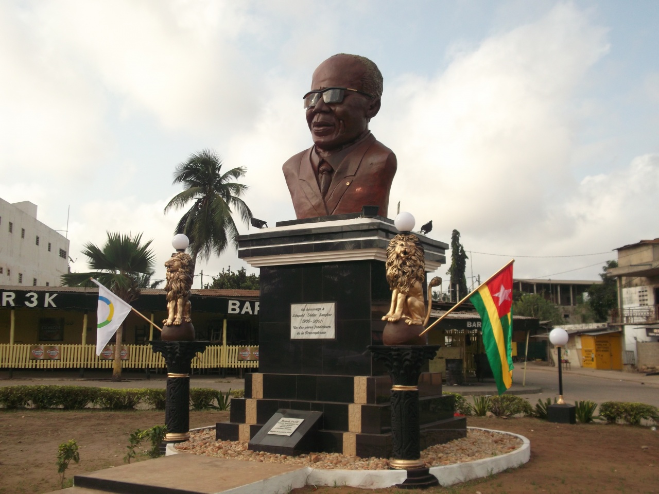 Monument senghor